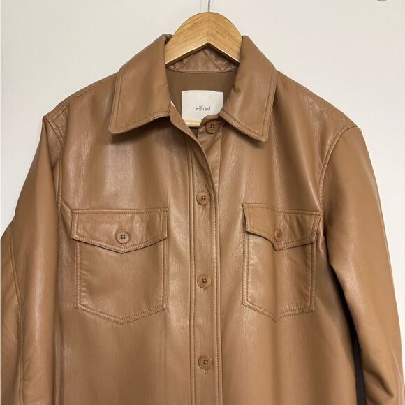 Wilfred Aritzia Camel Faux Leather Shacket XS Clean Girl Minimalist Quiet Luxury - Picture 2 of 12